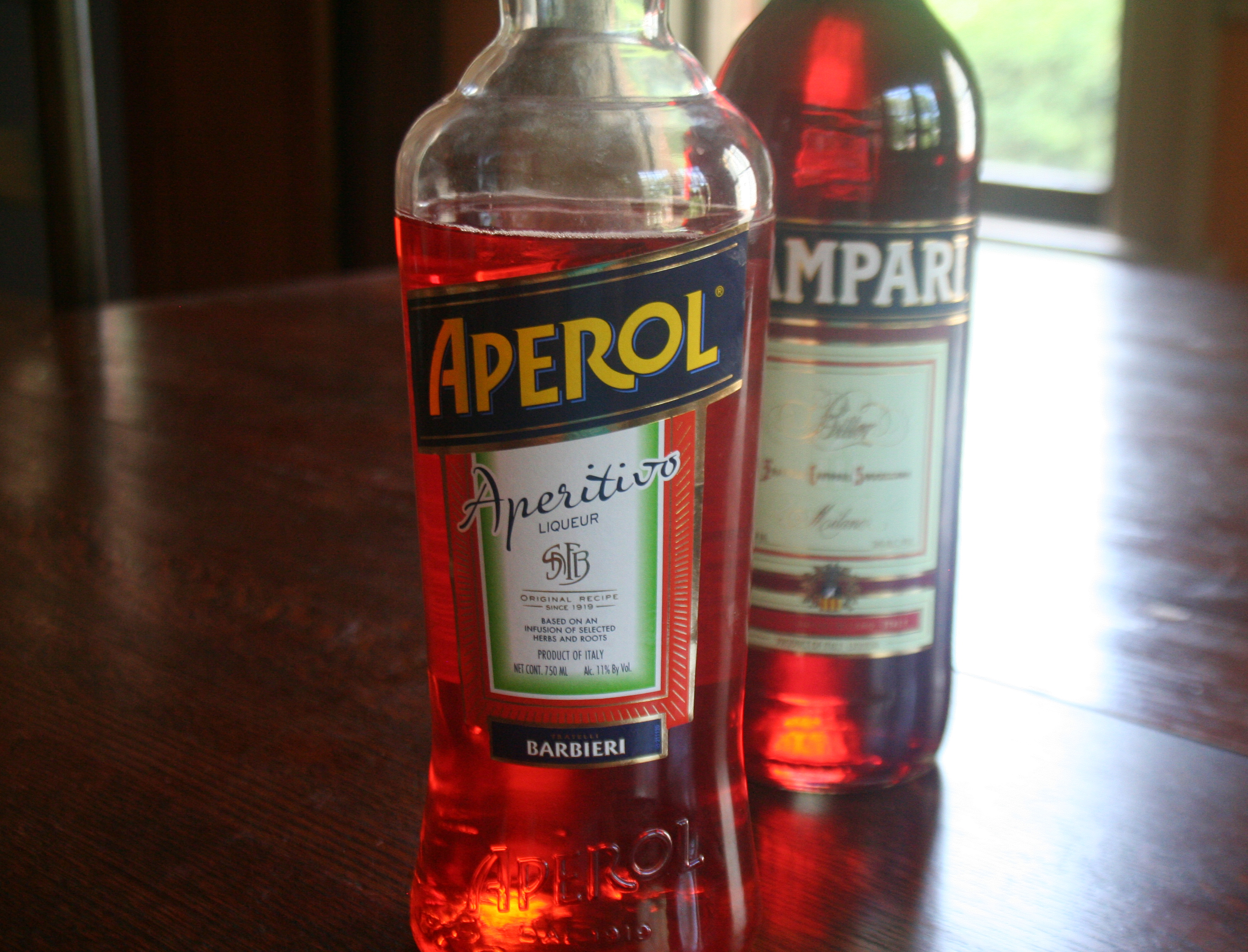 Aperitvo liqueurs from Italy - Aperol and Campari