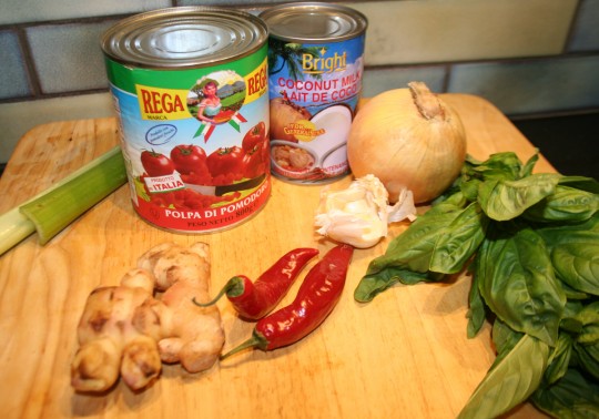 Ingredients for Thai Tomato Coconut soup